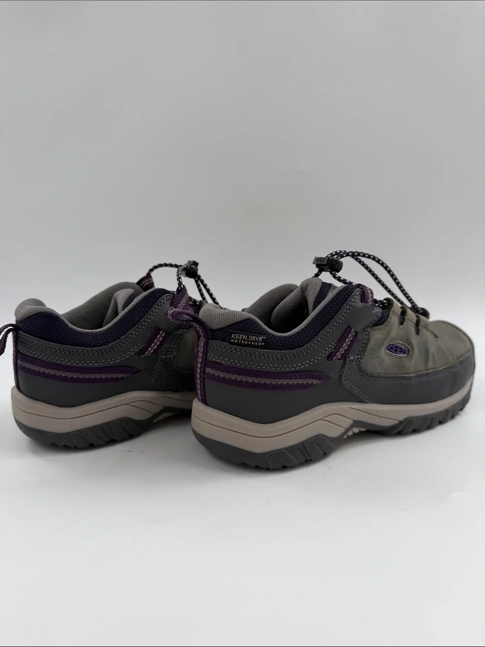 KEEN Kids' Targhee Low Waterproof Hiking Shoe Magnet/Tillandsia Purple Youth 3